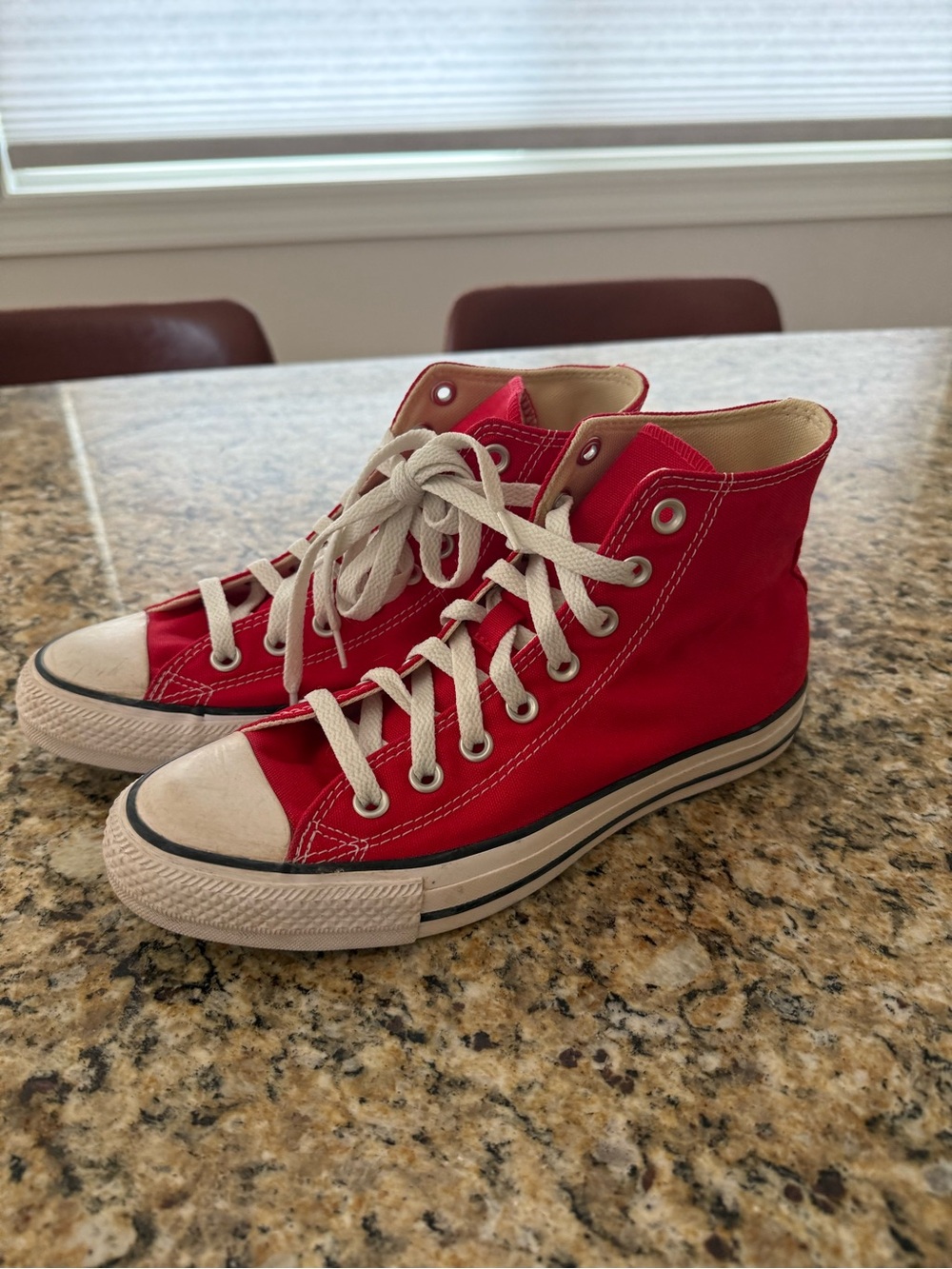 NEW Women’s Converse All Star High Top Sneakers RED size 8.5